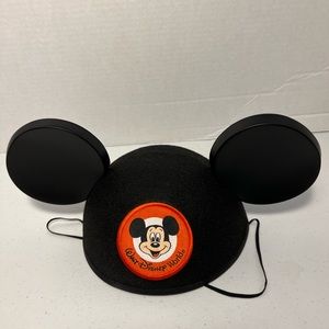 New Disney World Mickey Mouse Ears Felt Hat Theme Parks NWT Original Black